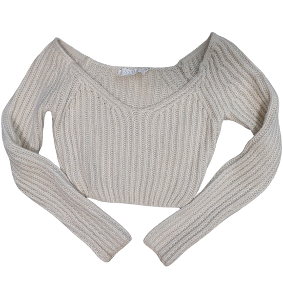 ASTR THE LABEL Mallory Off Shoulder Cream Ribbed Knit Sweater Crop Top  Small - Picture 5 of 11